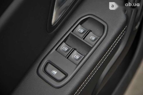 Renault Duster 2018 - фото 18