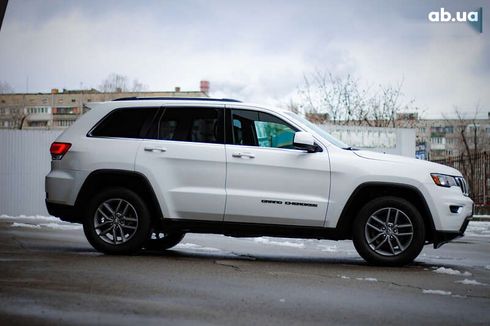 Jeep Grand Cherokee 2017 - фото 2