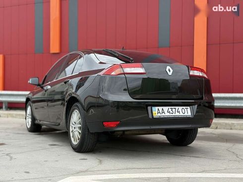 Renault Laguna 2011 - фото 13