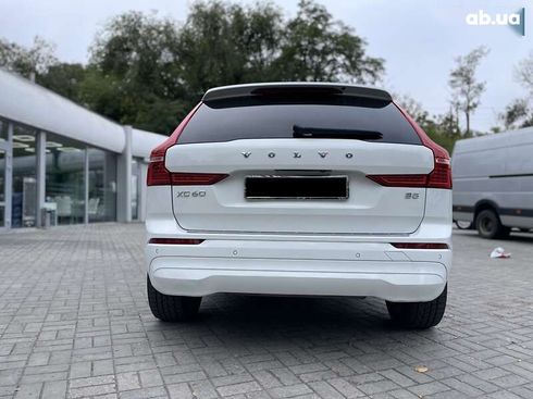 Volvo XC60 2022 - фото 5
