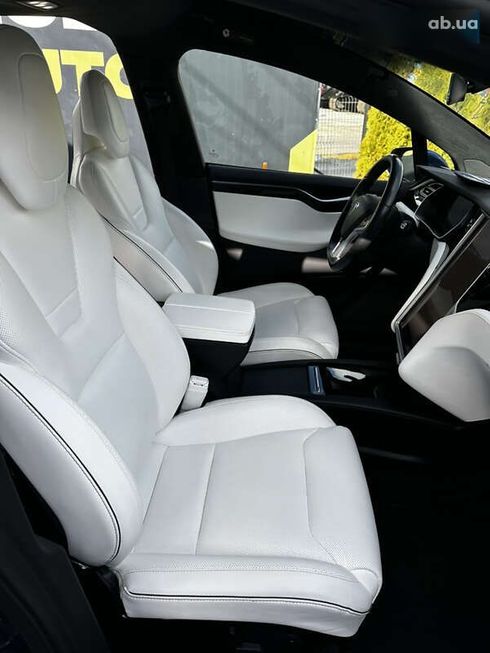 Tesla Model X 2016 - фото 22