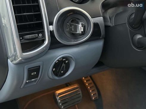 Porsche Cayenne 2011 - фото 14