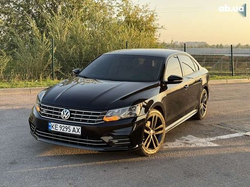 Volkswagen Passat 2018 - фото 11