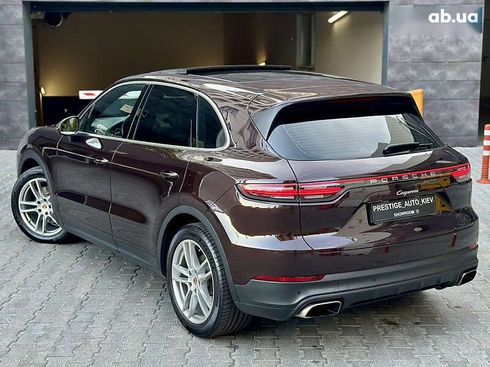 Porsche Cayenne 2018 - фото 26