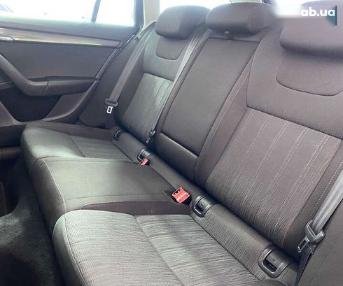 Skoda Octavia 2017 - фото 26