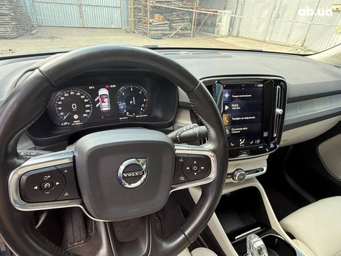 Volvo XC40 2019 - фото 15