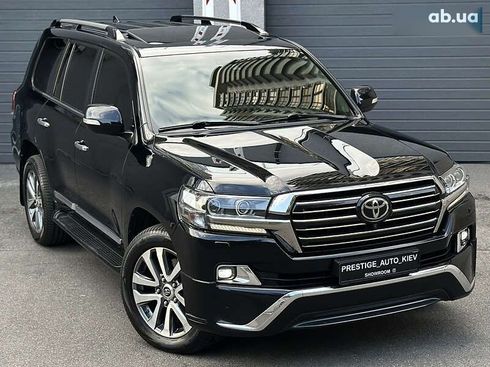 Toyota Land Cruiser 2017 - фото 5