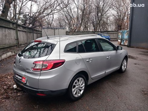 Renault Megane 2016 серый - фото 5