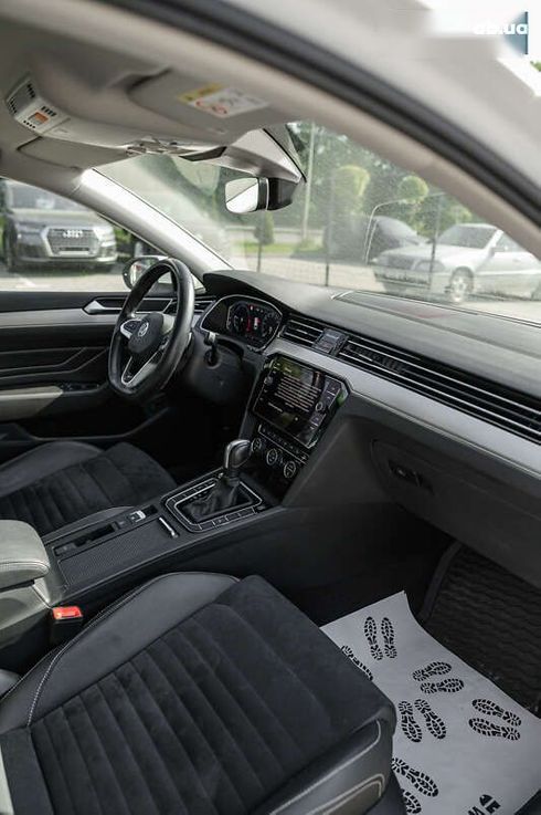 Volkswagen Passat 2020 - фото 17