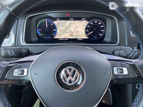 Volkswagen e-Golf 2020 - фото 23