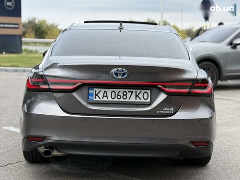 Toyota Camry 2019 - фото 9