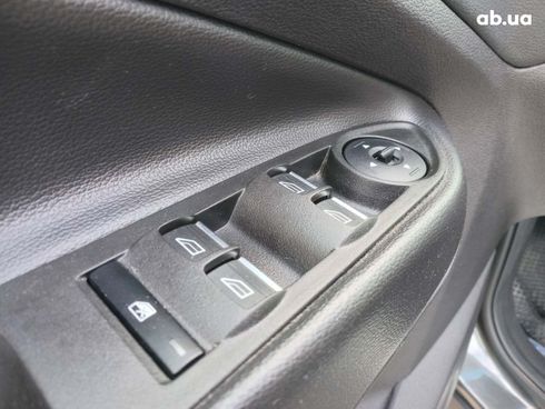 Ford Escape 2016 серый - фото 12
