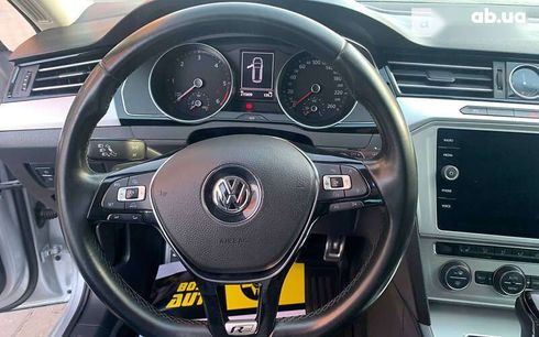Volkswagen Passat 2017 - фото 11
