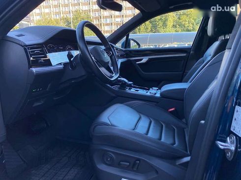 Volkswagen Touareg 2022 - фото 13