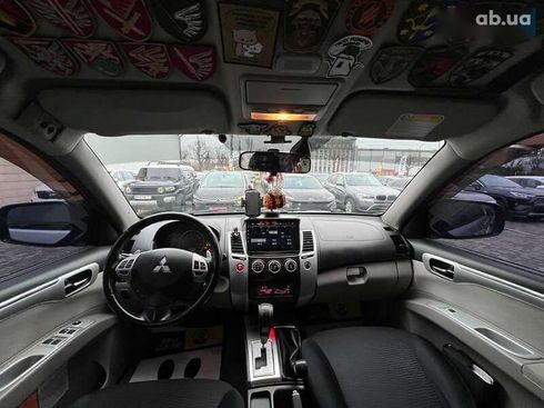 Mitsubishi Pajero Sport 2013 - фото 10