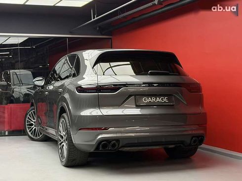 Porsche Cayenne 2019 - фото 21