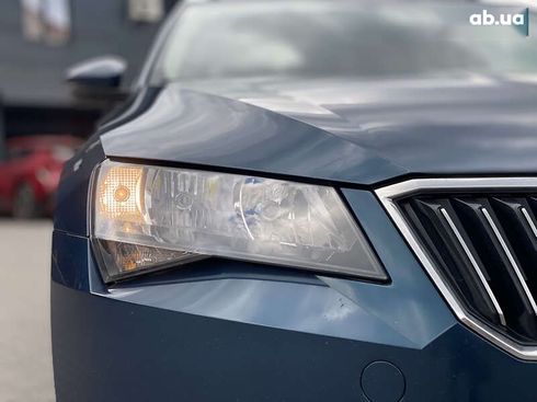 Skoda Superb 2018 - фото 12