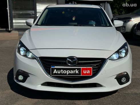 Mazda 3 2014 белый - фото 2