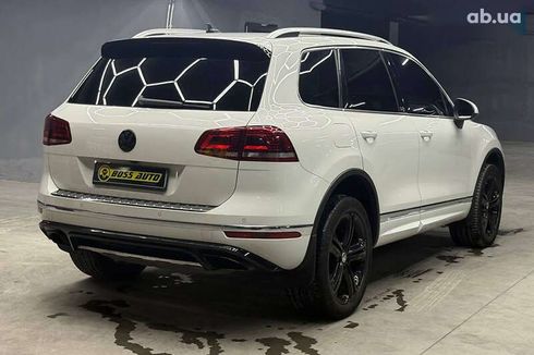 Volkswagen Touareg 2017 - фото 6