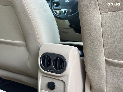 Volkswagen Tiguan 2016 белый - фото 18