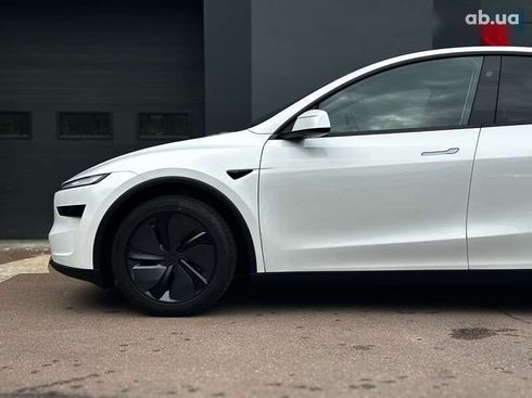 Tesla Model Y 2025 - фото 5