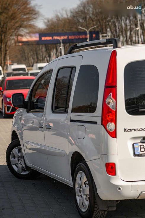 Renault Kangoo 2011 - фото 11