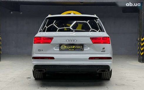 Audi Q7 2018 - фото 5