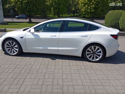 Tesla Model 3 2020 белый - фото 20