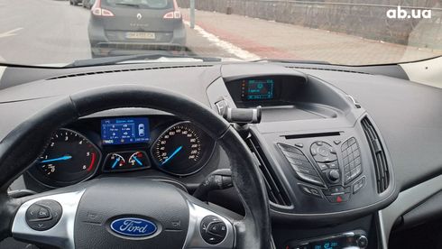 Ford Kuga 2015 белый - фото 5