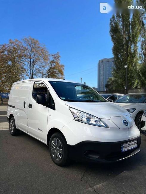 Nissan e-NV200 2020 - фото 6