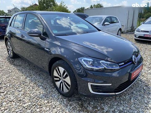 Volkswagen e-Golf 2020 - фото 12