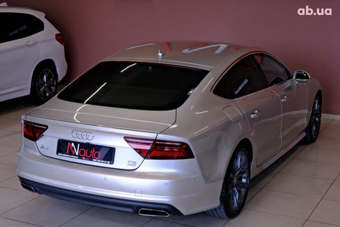Audi A7 2011 бежевый - фото 5