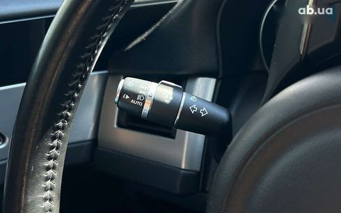Jaguar XF 2017 - фото 22