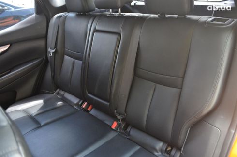 Nissan Rogue 2017 оранжевый - фото 14