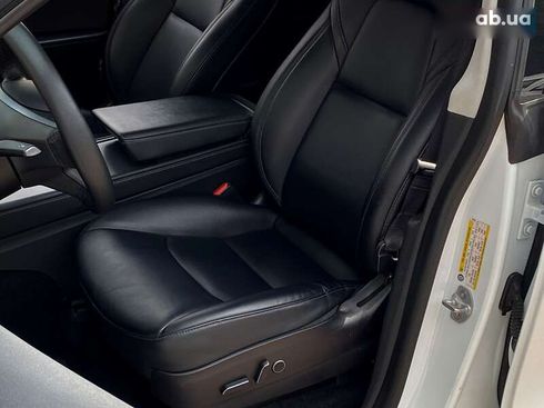 Tesla Model Y 2021 - фото 13