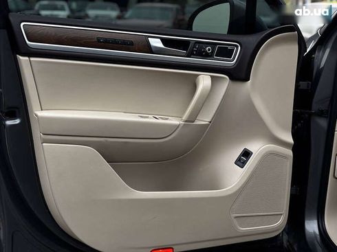 Volkswagen Touareg 2012 - фото 12