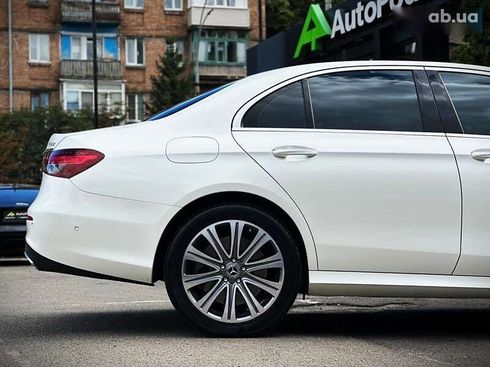 Mercedes-Benz E-Класс 2022 - фото 9