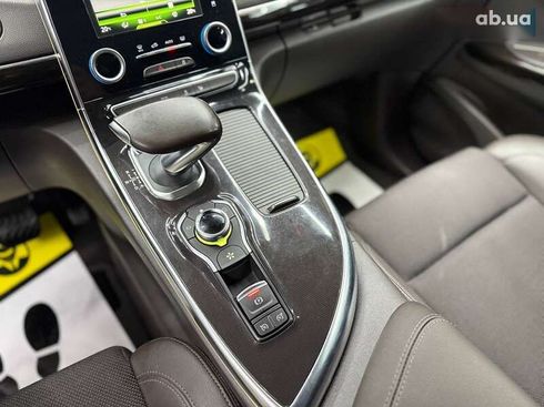Renault Espace 2015 - фото 19