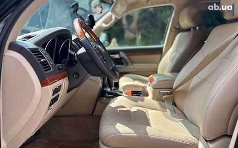 Toyota Land Cruiser 2012 - фото 9