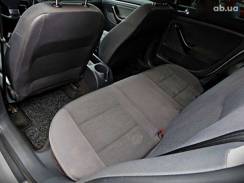 Volkswagen Golf 2005 - фото 11