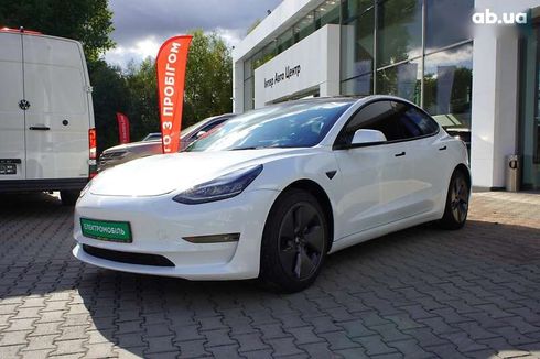 Tesla Model 3 2022 - фото 11