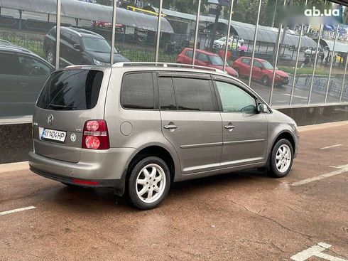 Volkswagen Touran 2008 - фото 5