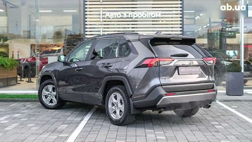 Toyota RAV4 2021 - фото 2
