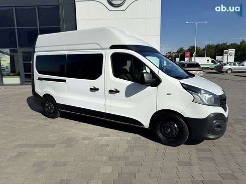 Renault Trafic 2016 - фото 16