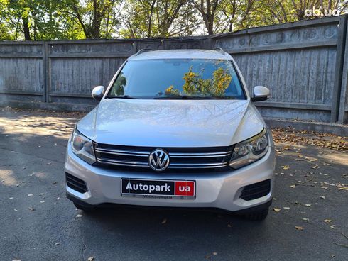 Volkswagen Tiguan 2015 серый - фото 2