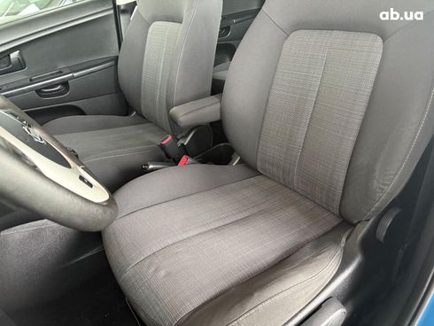 Kia Venga 2010 синий - фото 21