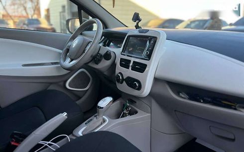 Renault Zoe 2019 - фото 20