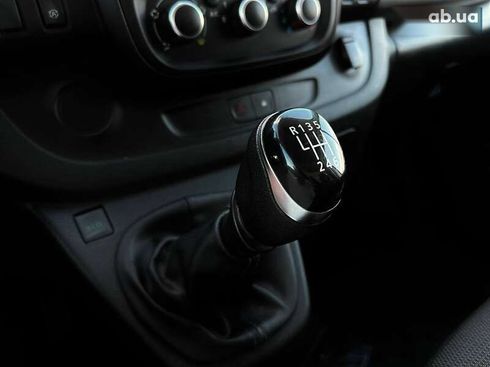 Renault Trafic 2020 - фото 13