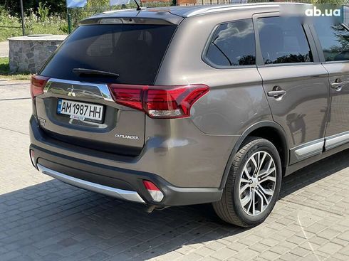 Mitsubishi Outlander 2016 - фото 16