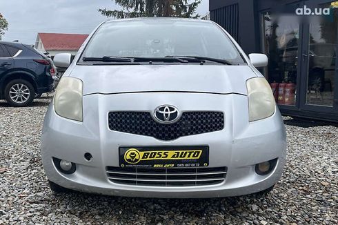 Toyota Yaris 2006 - фото 2